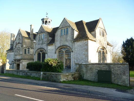 Corsham 17th Century Schoolroom & Almshouse