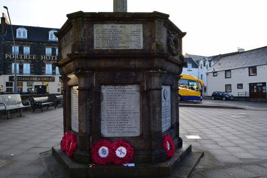 Somerled Square War Memorial