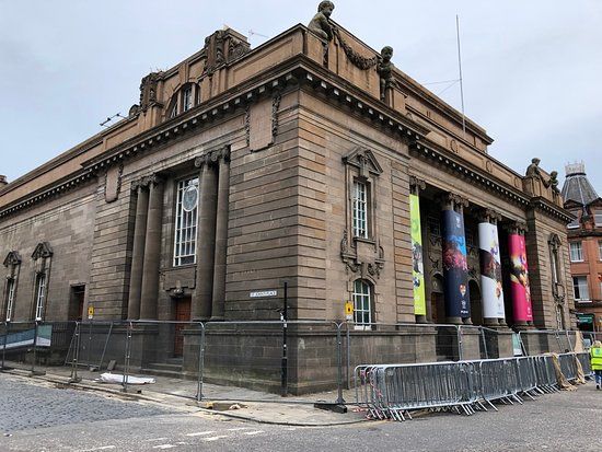 Mercat Cross and St John's Centre