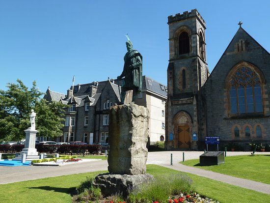 Statue of Donald Cameron