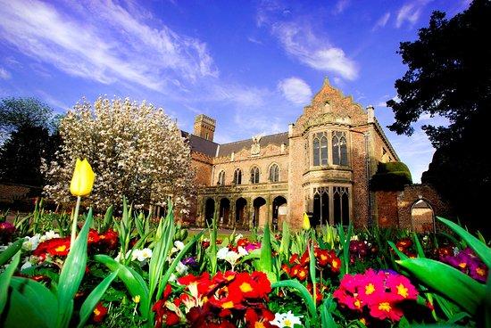 Ayscoughfee Hall