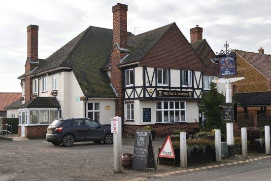 Fox & Hounds