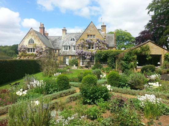 Coton Manor Gardens