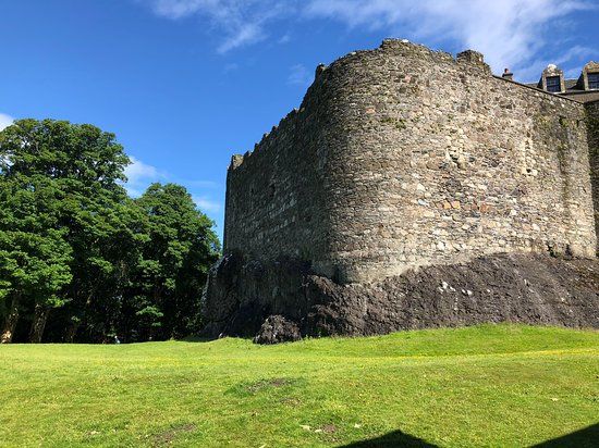 Dunstaffnage Castle and Chapel
