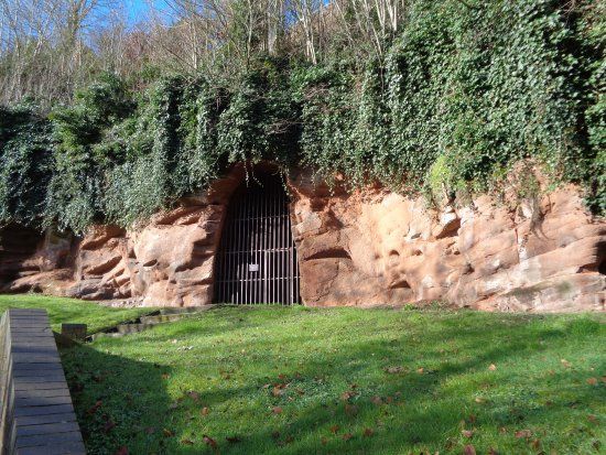 Lavington's Hole