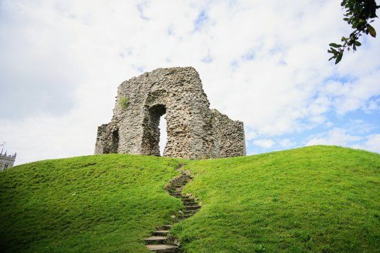 Christchurch Castle and Norman House