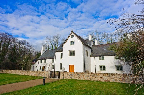 Llanyrafon Manor